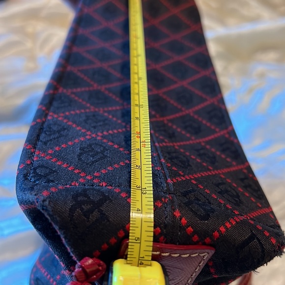 DOONEY & BOURKE Logo Fabric Hobo Bag w/ Silver Tone Hardward - Picture 11 of 12